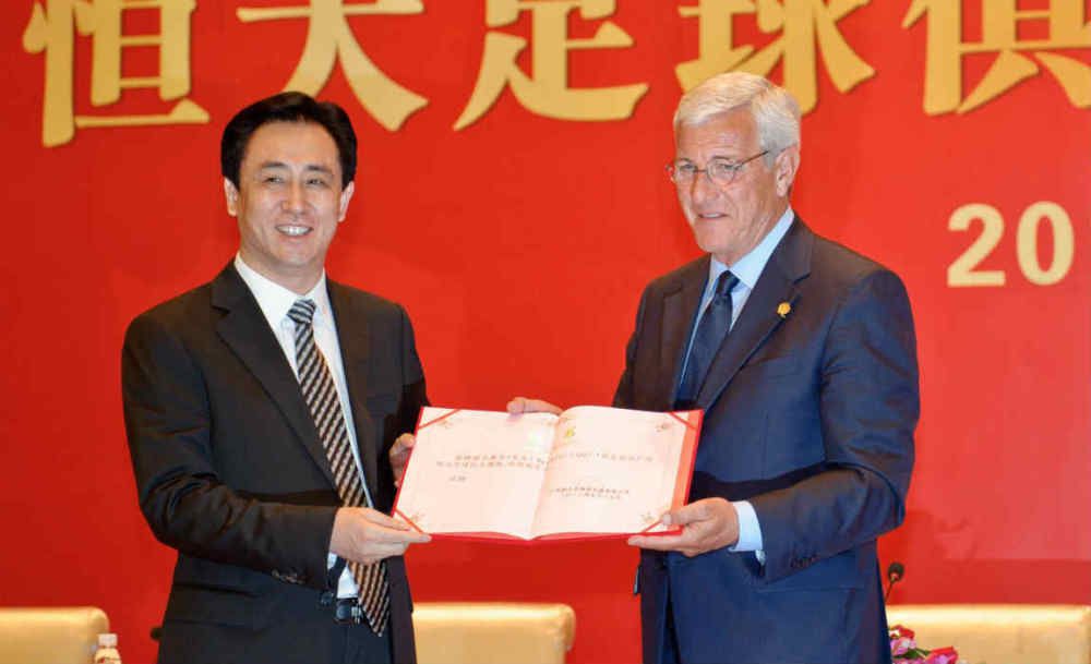 日日狠狠久久偷偷四色综合免费